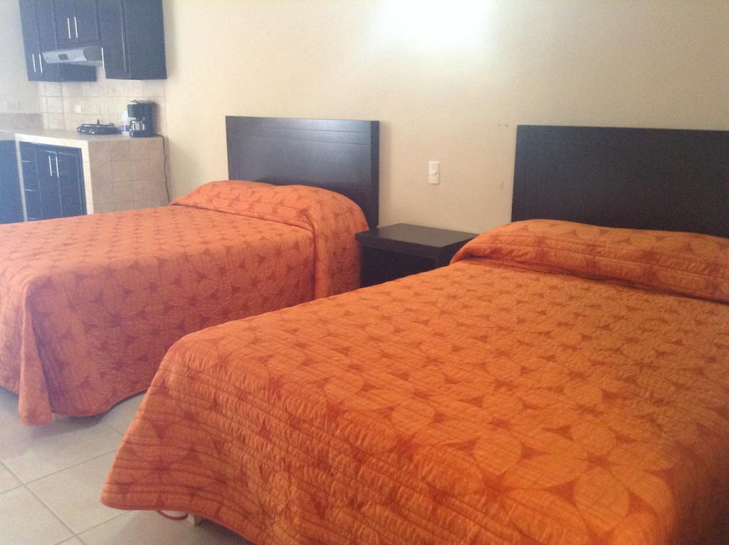 Los Jitos Hotel & Suites San Carlos Nuevo Guaymas Zimmer foto
